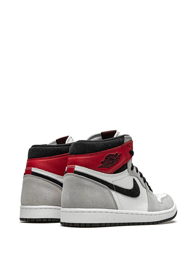 NIKE AIR JORDAN 1 “LIGHT SMOKE GREY”