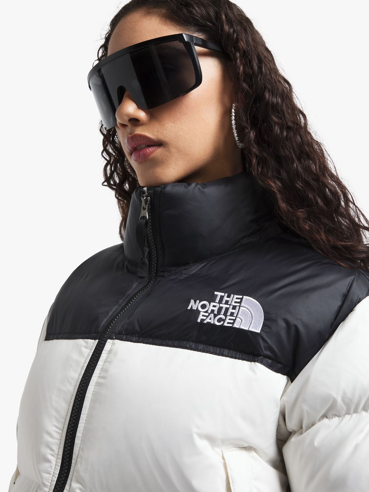 The North Face Women's Nuptse Short Gardenia/Black Jacket