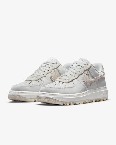 Nike Air Force 1 Luxe
Men's Shoes